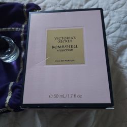 40$ Victoria Secret/PARFUMS DE MARLY PARIS/Santal 33/BYREDO