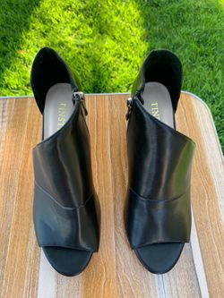 Ladies heels size7