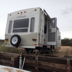 Travel trailer 