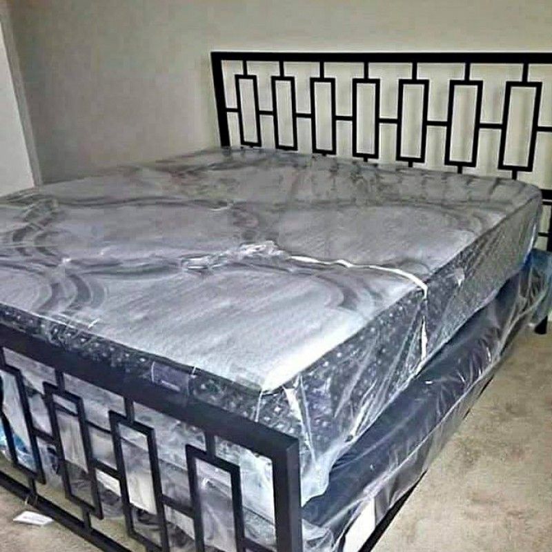 (NEW)MATTRESS BLOWOUT! Brand new mattress sets. Kings, Queens, Fulls