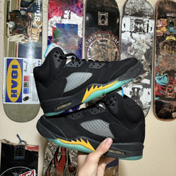 Air Jordan 5 aqua size 8.5