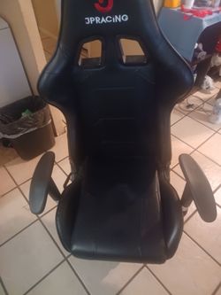 Gaming chair