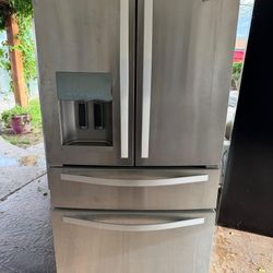 Refrigerator 