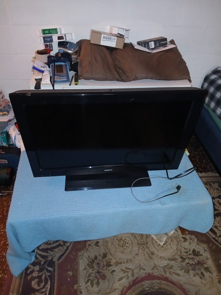 Sanyo Flat Screen TV
