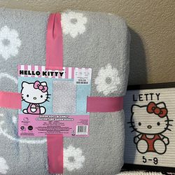 Hello Kitty Twin Size Blanket 