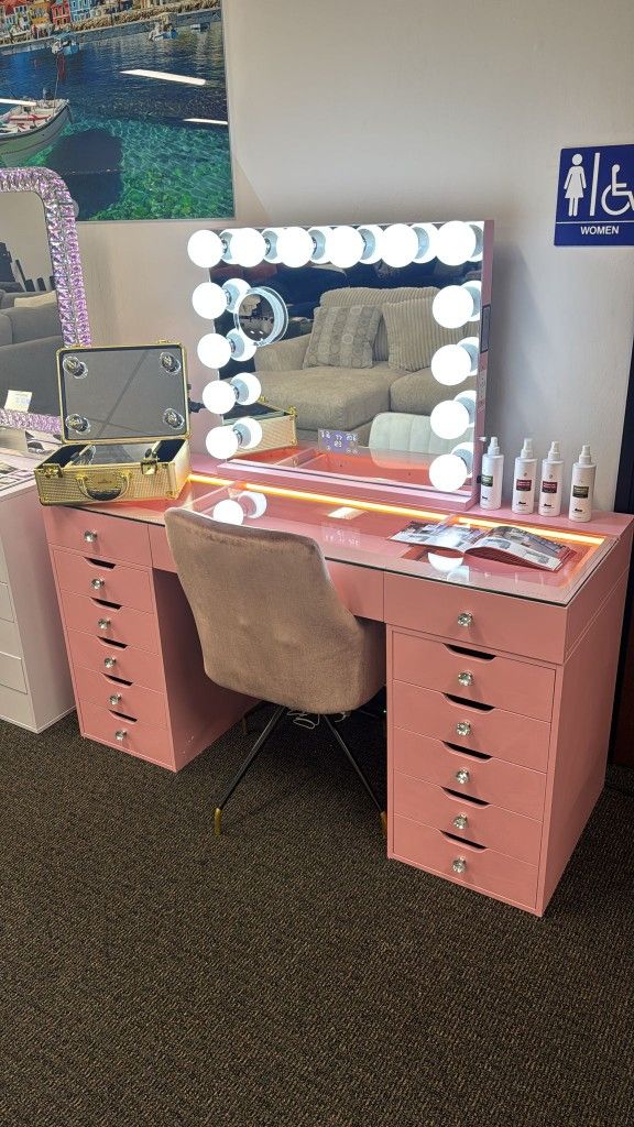 Vanity Set $10 Down Payment And Financing Available