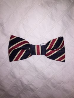 Bow tie