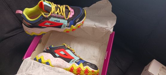 Fila Size 8 Womens 