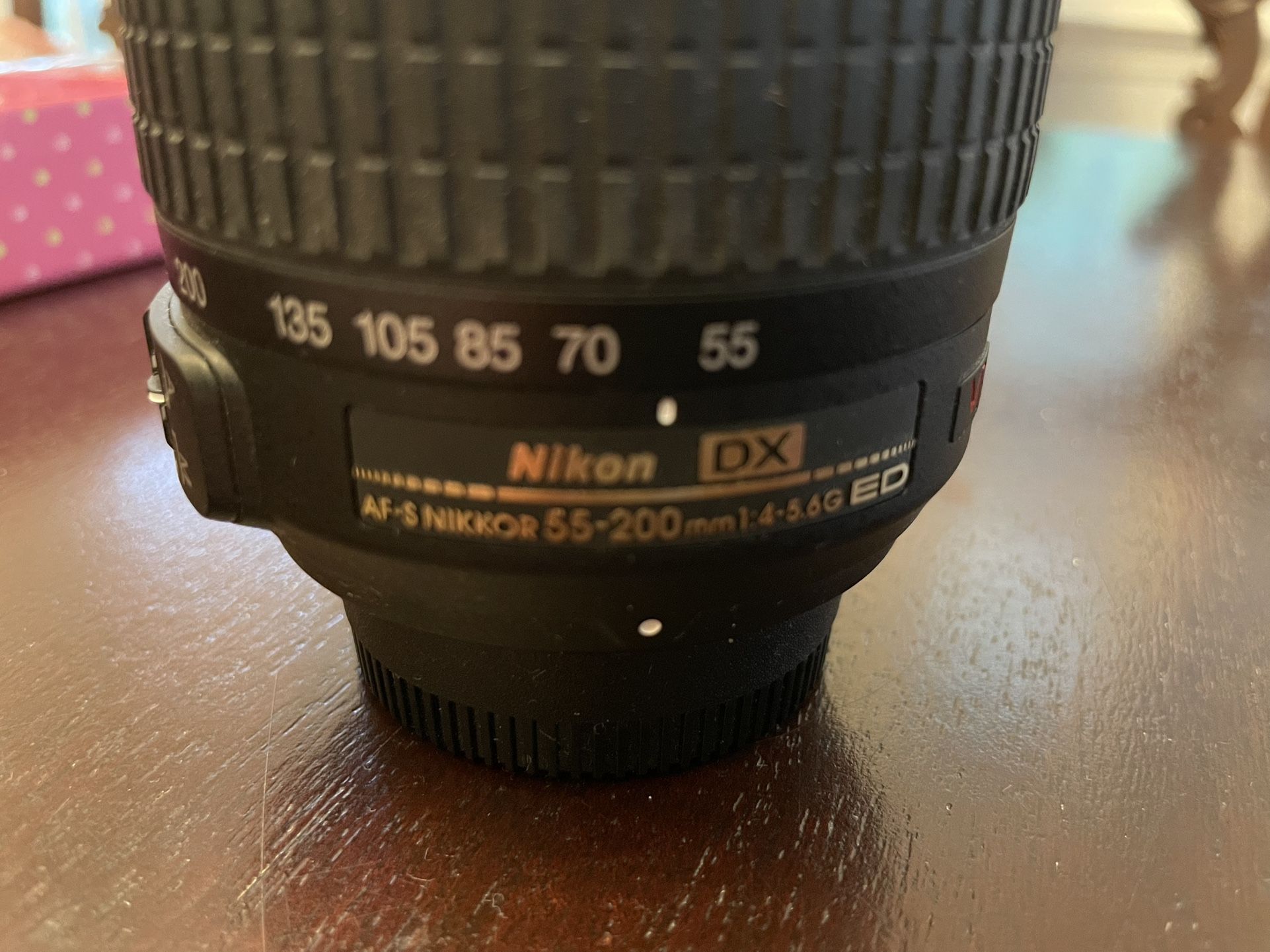 Nikon DX AF-5 Nikkor 55-200 mm Lens
