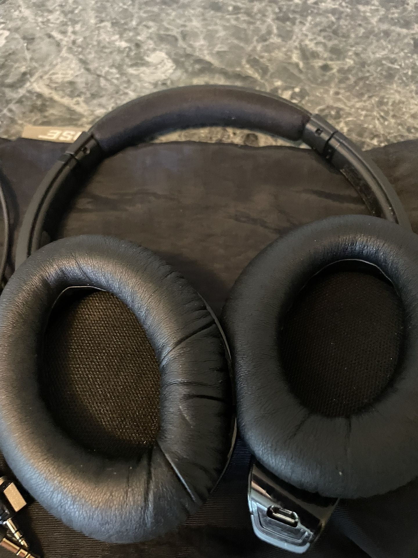 Bose Bluetooth Headphones AE2w