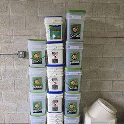 17 Plastic Buckets + 50 LB Dog Food Container 