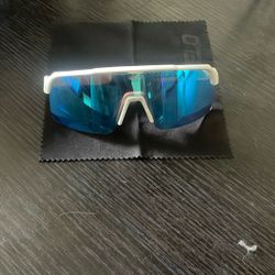 Velo Shades (blue, And White)