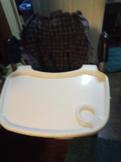 BABY ITEMS , STROLLERS, BOUNCERS, CARRIERS.