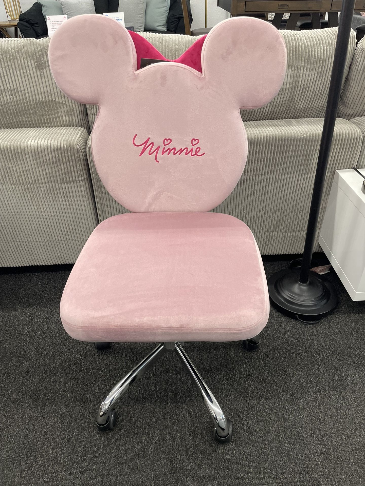 Pink Minnie Mouse Chair 