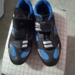  SHIMANO BIKE  SHOES  FOR. RACE