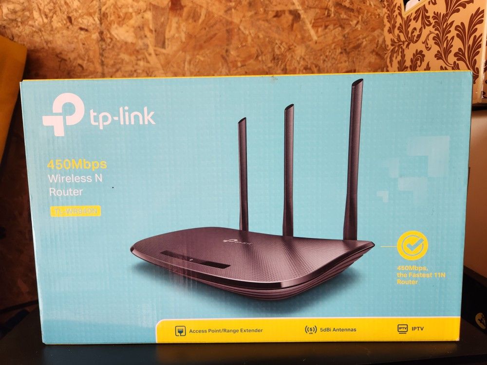 TP-link Wireless Router.