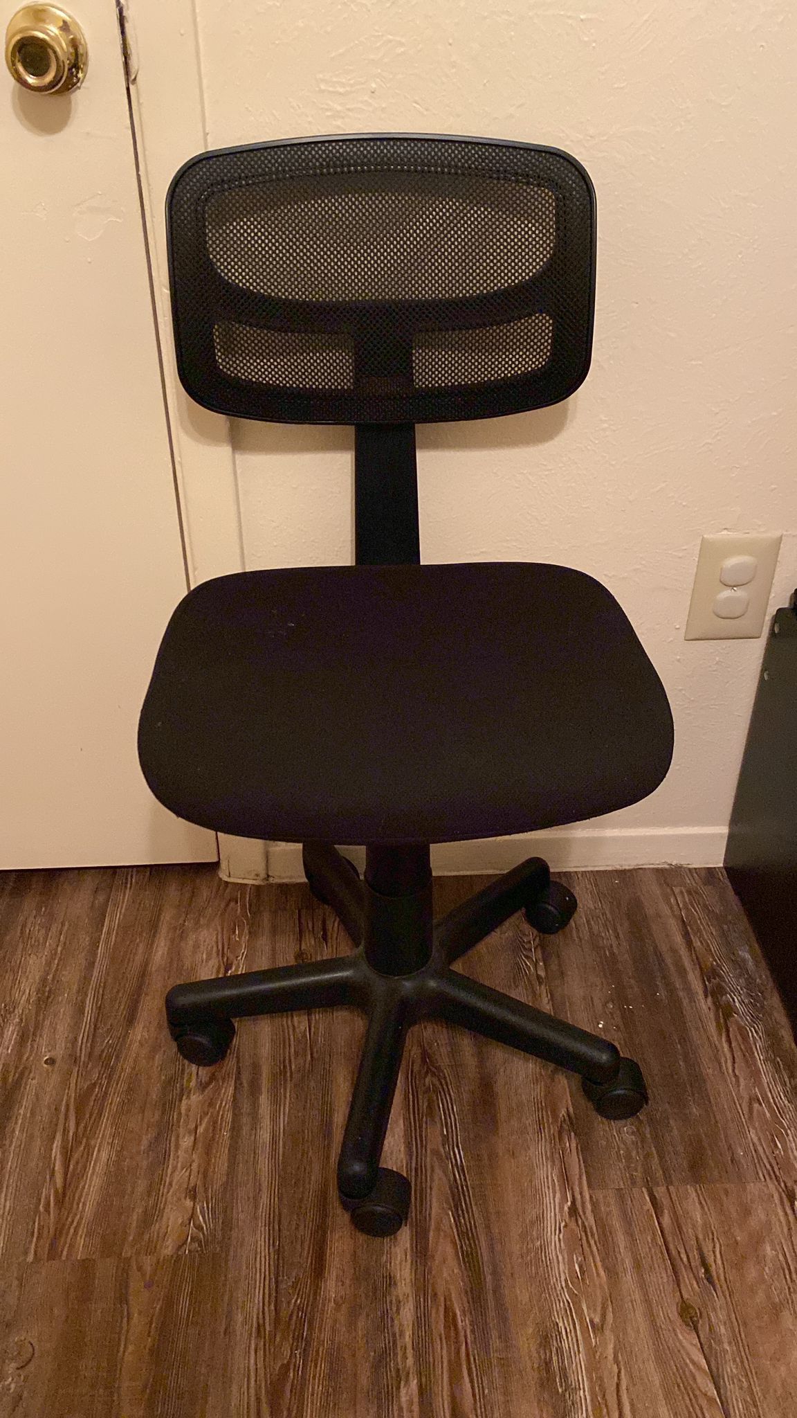 Desktop Black Chair
