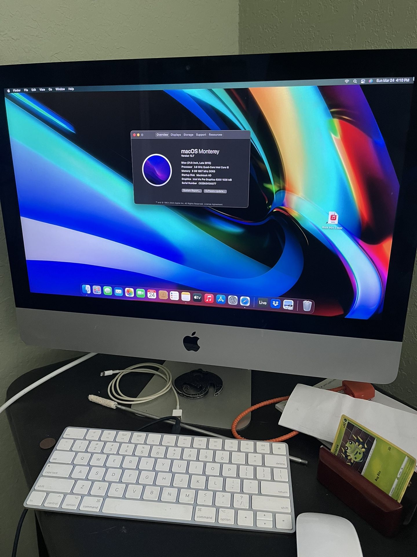 iMac with Keyboard And Mouse 