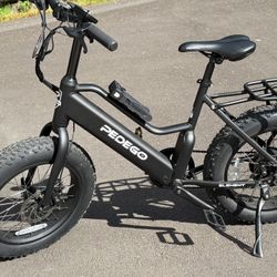 Pedego Element V2 Electric Bike – Only 78 Miles! Like New!