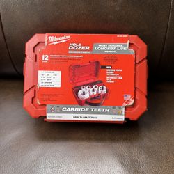 Milwaukee 49-22-3090 12 PC HOLE DOZER with Carbide Teeth Hole Saw Kit.