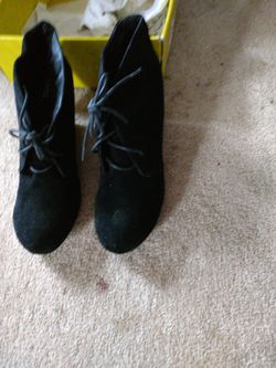 New Size 9 Black Suede boots