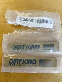 Dirt king UCA Logo Plate