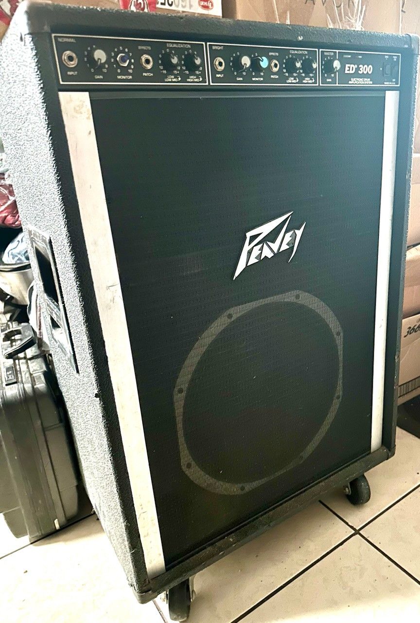 Peavey ED 300 Amp