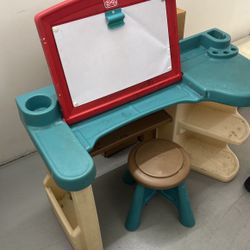 Kids Desk/White board