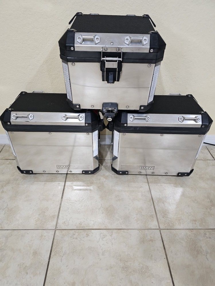 BMW Panniers and Top Case