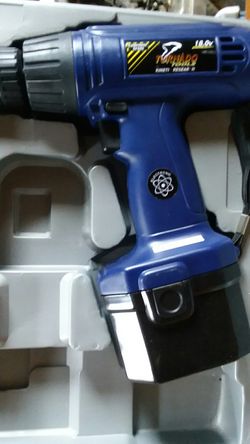 18 .volt drill and battery