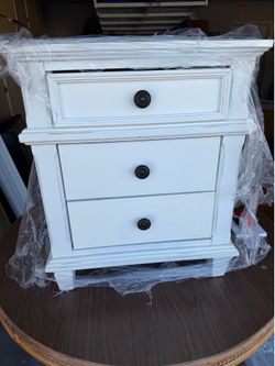 Night stands.