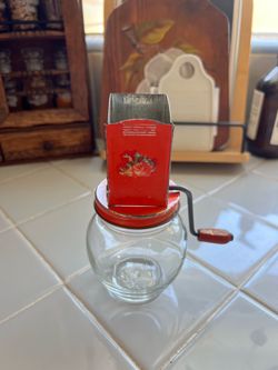 Vi race nut/spice grinder glass with metal top Androck