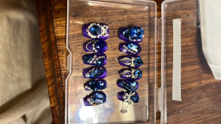 Brand New Press On Nails