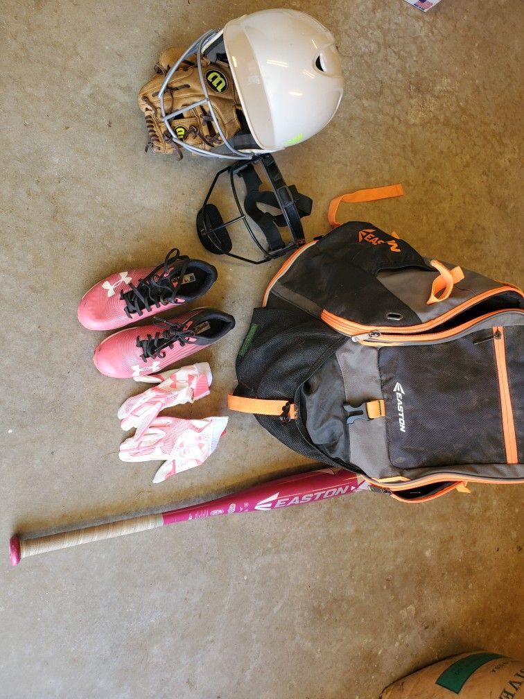 Young Girls Softball Equipment