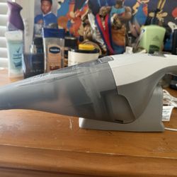 π§Ήπ¨ Black+Decker Cordless Handheld Vacuum β Great Condition! π¨π§Ή Perfect for cars, couches, stairs, and quick clean-ups!