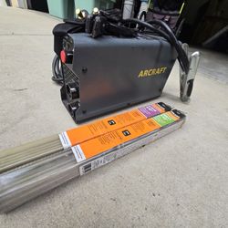 ~ ARCRAFT Arc 801 120V welder with 2 boxes (3# total) of welding rods