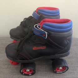 Youth Chicago Black/Red/Blue Sidewalk Quad Roller Skates Size 4