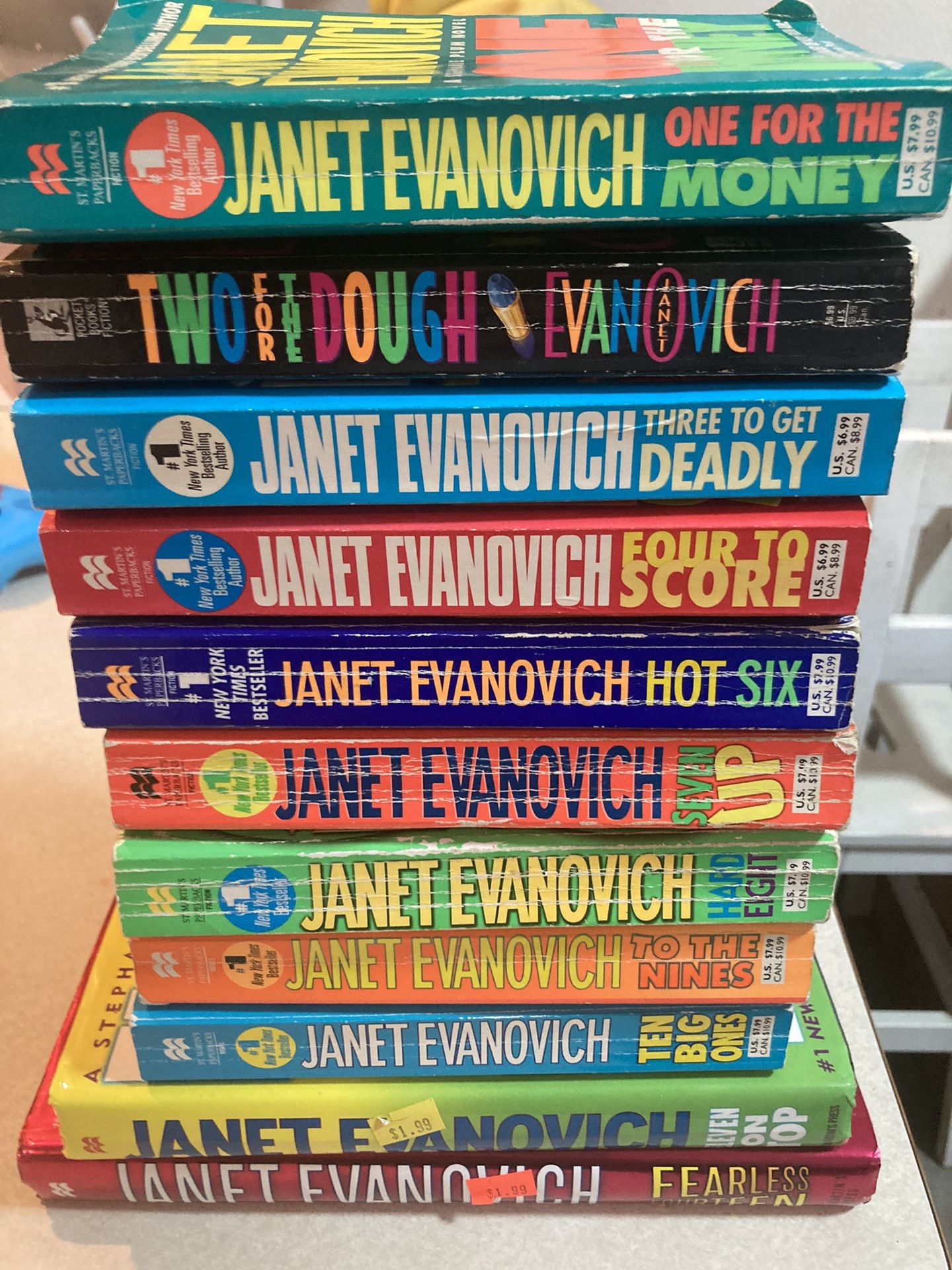 11 Janet Evanovich-A Stephanie Plum Novels