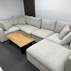 Thomasville Lowell Light Grey Modular Couch Sectional - Free Delivery