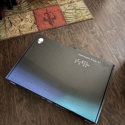 Alienware 18 Area-51 Ultra 9 64GB DDR5 2TB M.2 RTX 5090 24GB READ DESCRIPTION BRAND NEW!!👀 PICK UP ONLY NO TRADE 👉FIRM ON PRICE👈ONLY CASH 💵💲3500