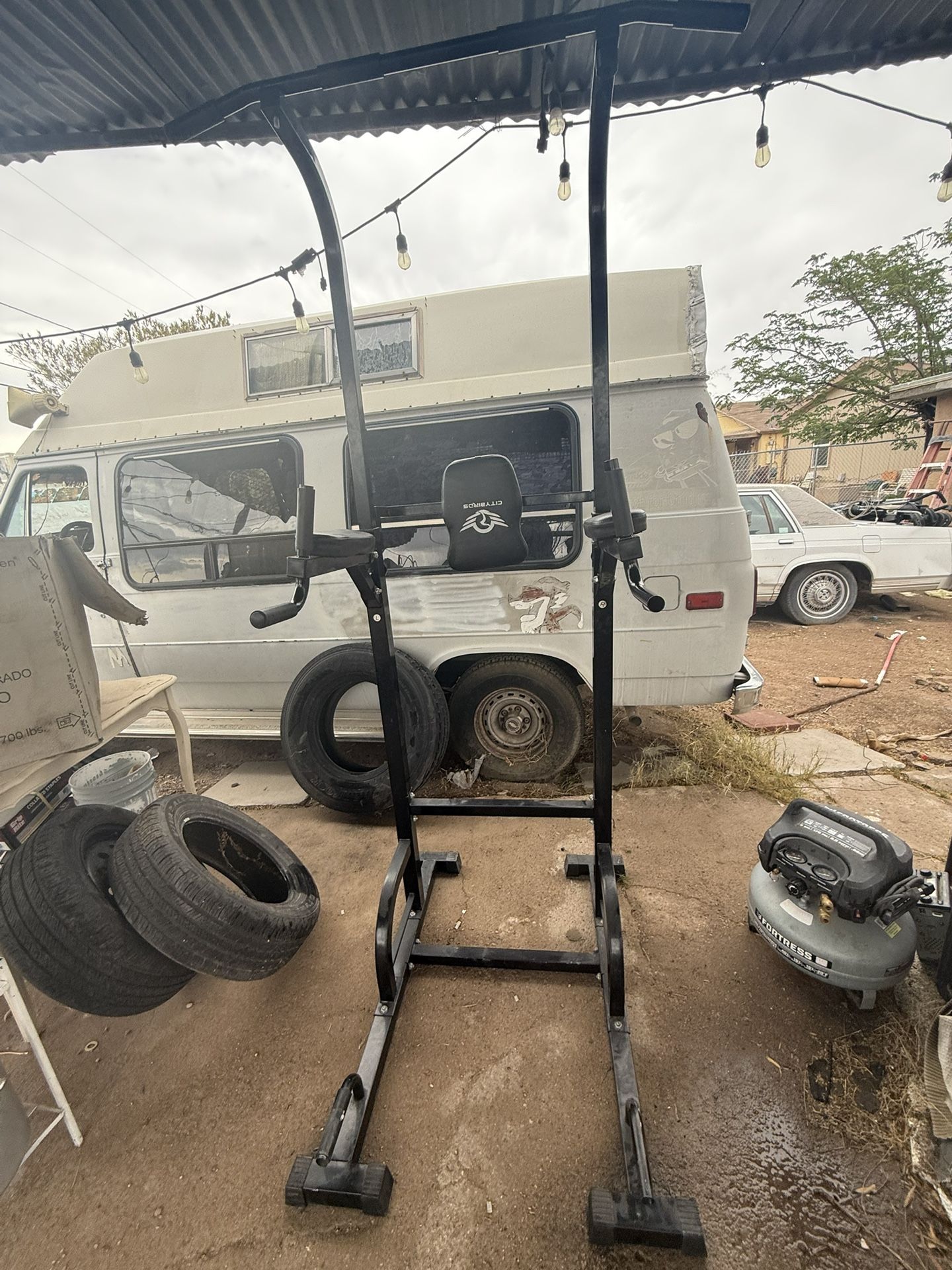Calisthenics Machine