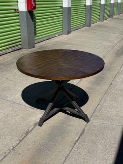 Round Wood Dining Table