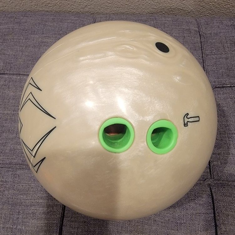 Hammer Black Widow Ghost Pearl - 15lb Bowling Ball for Sale in
