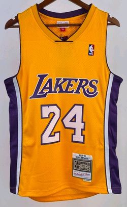 RETROS LAKERS KOBE BRYANT BASKETBALL JERSEYS LOS ANGELES $50. CASH PLEASE!!!