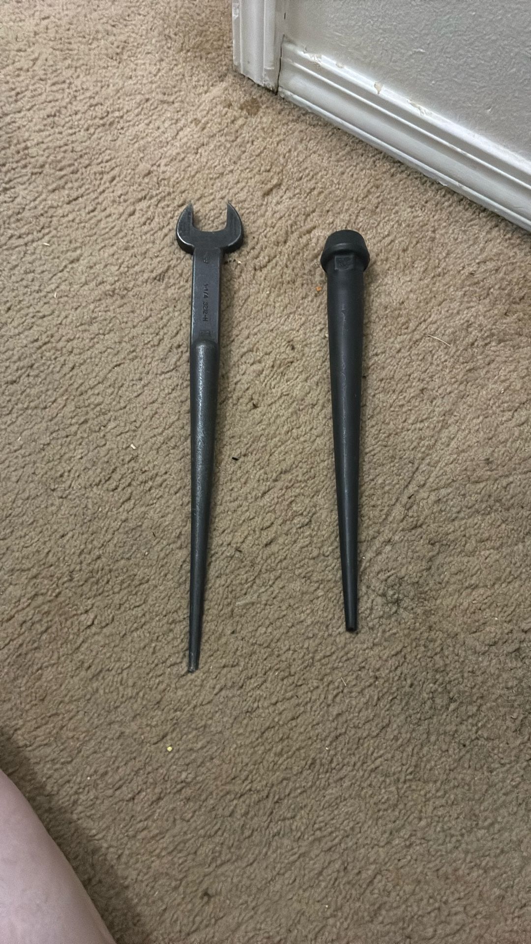 Klein Spud Wrench & Bull Pin Iron Worker