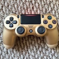 PS4 DualShock Controller (Gold)