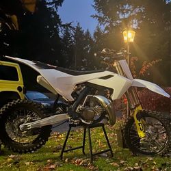 2023 Husqvarna dirtbike