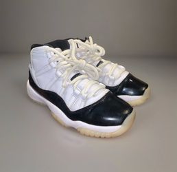 NIKE AIR JORDAN 11 RETRO SHOES YOUTH SIZE 4.5 WHITE BLACK GRATITUDE 378038-170