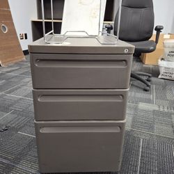 Cabinet 3 Drawer 