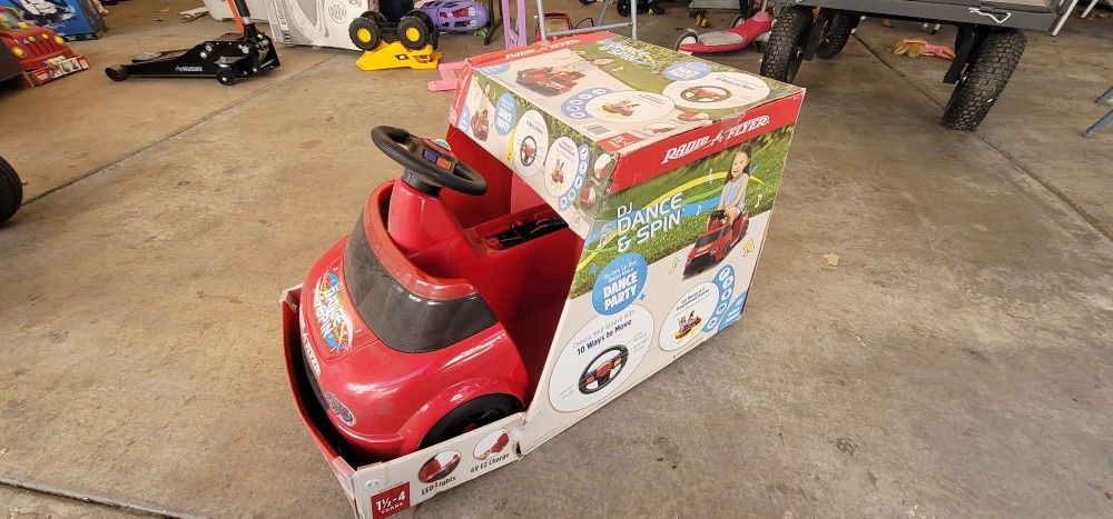 Radio Flyer Dancing Car 6v Battery NEW NEW NEW $60 FIRM